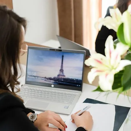 River Hotel Stari Banovci