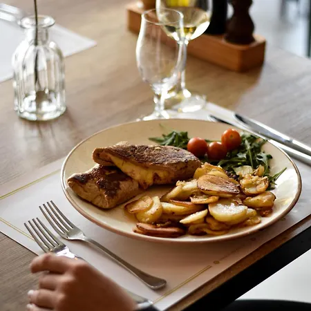 Hotel River Stari Banovci